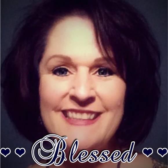 Meet your Posher, Donna - Picture 1 of 1